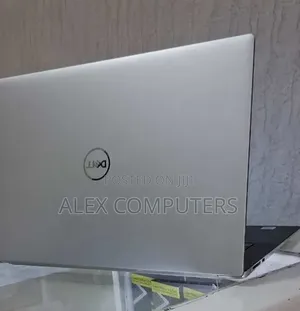 New Laptop Dell XPS 15 16GB Intel Core i7 SSD 512GB