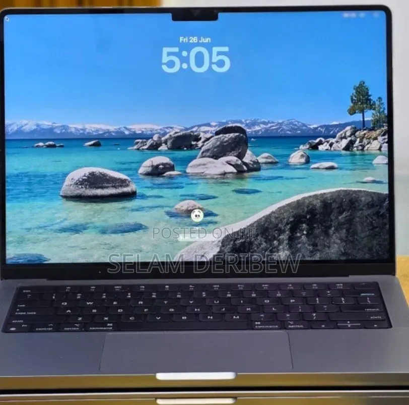 New Laptop Apple MacBook Pro 32GB Apple M1 Pro SSD 512GB