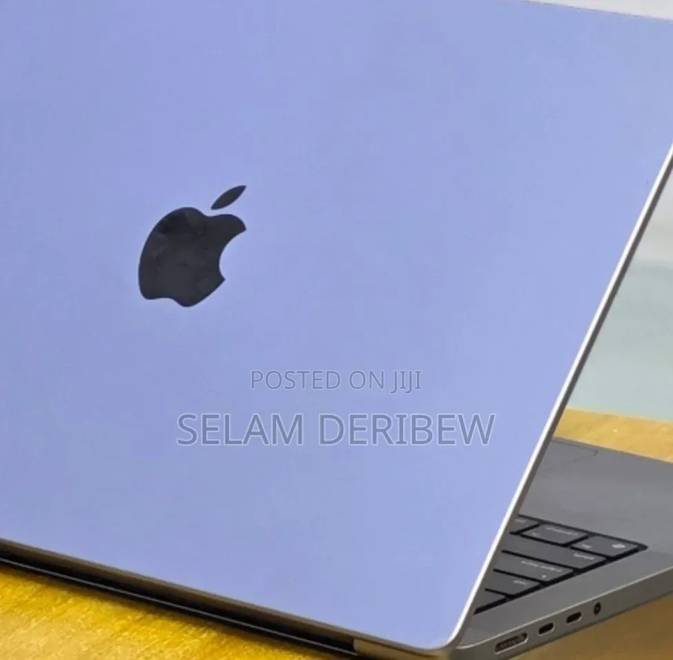 New Laptop Apple MacBook Pro 32GB Apple M1 Pro SSD 512GB