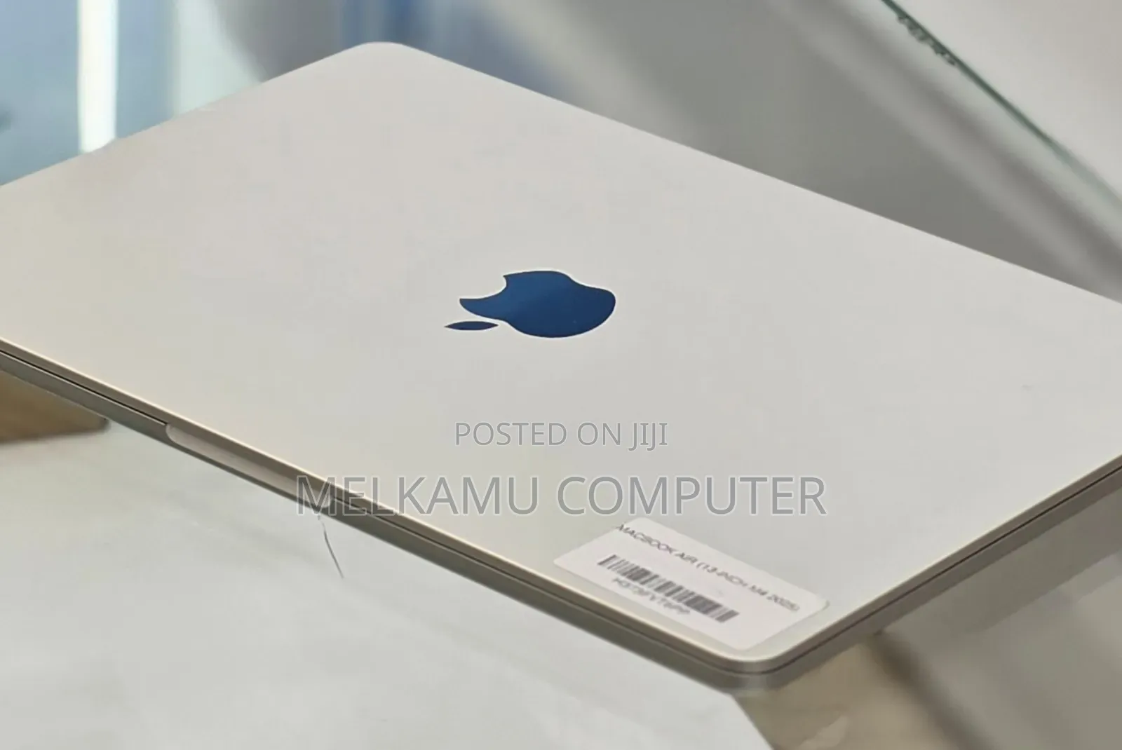 New Laptop Apple MacBook Air 2025 M4 16GB Apple M4 SSD 256GB