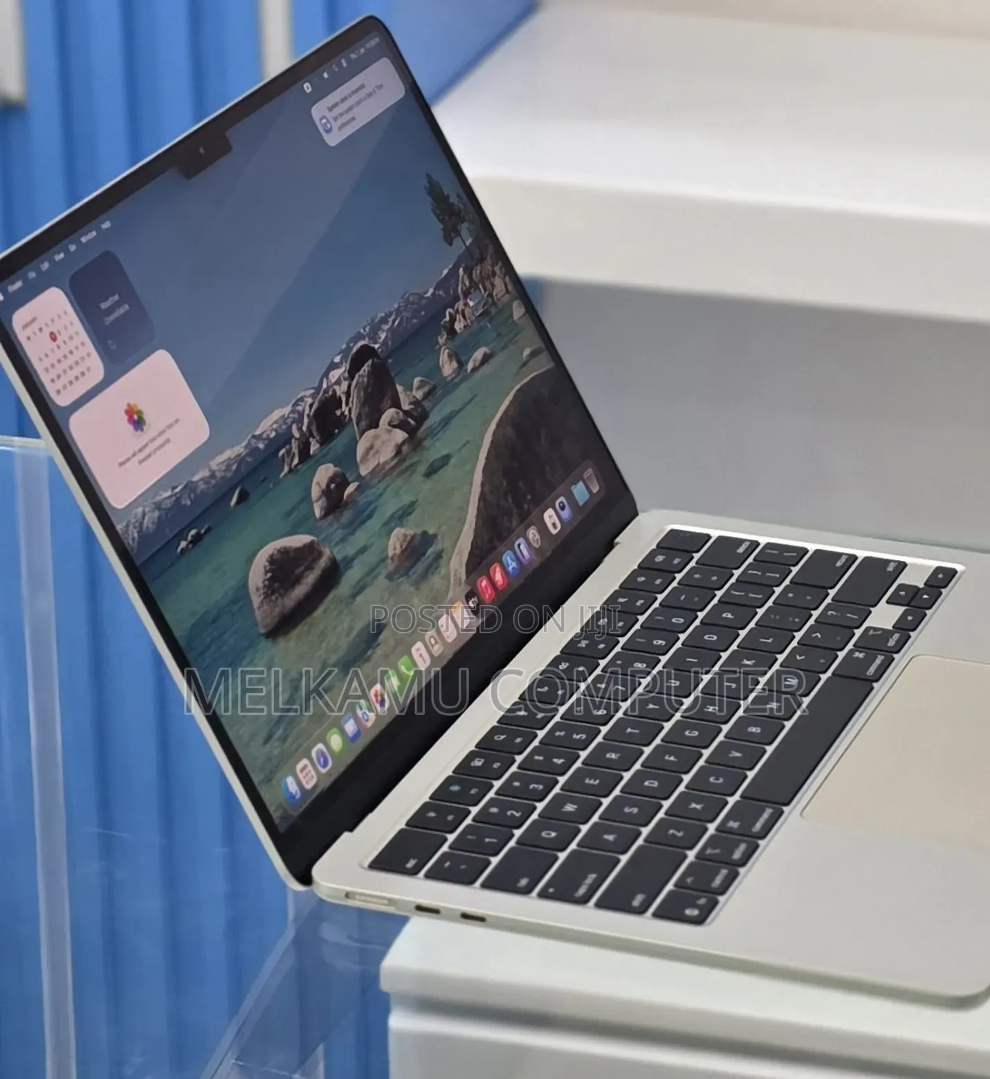New Laptop Apple MacBook Air 2025 M4 16GB Apple M4 SSD 256GB