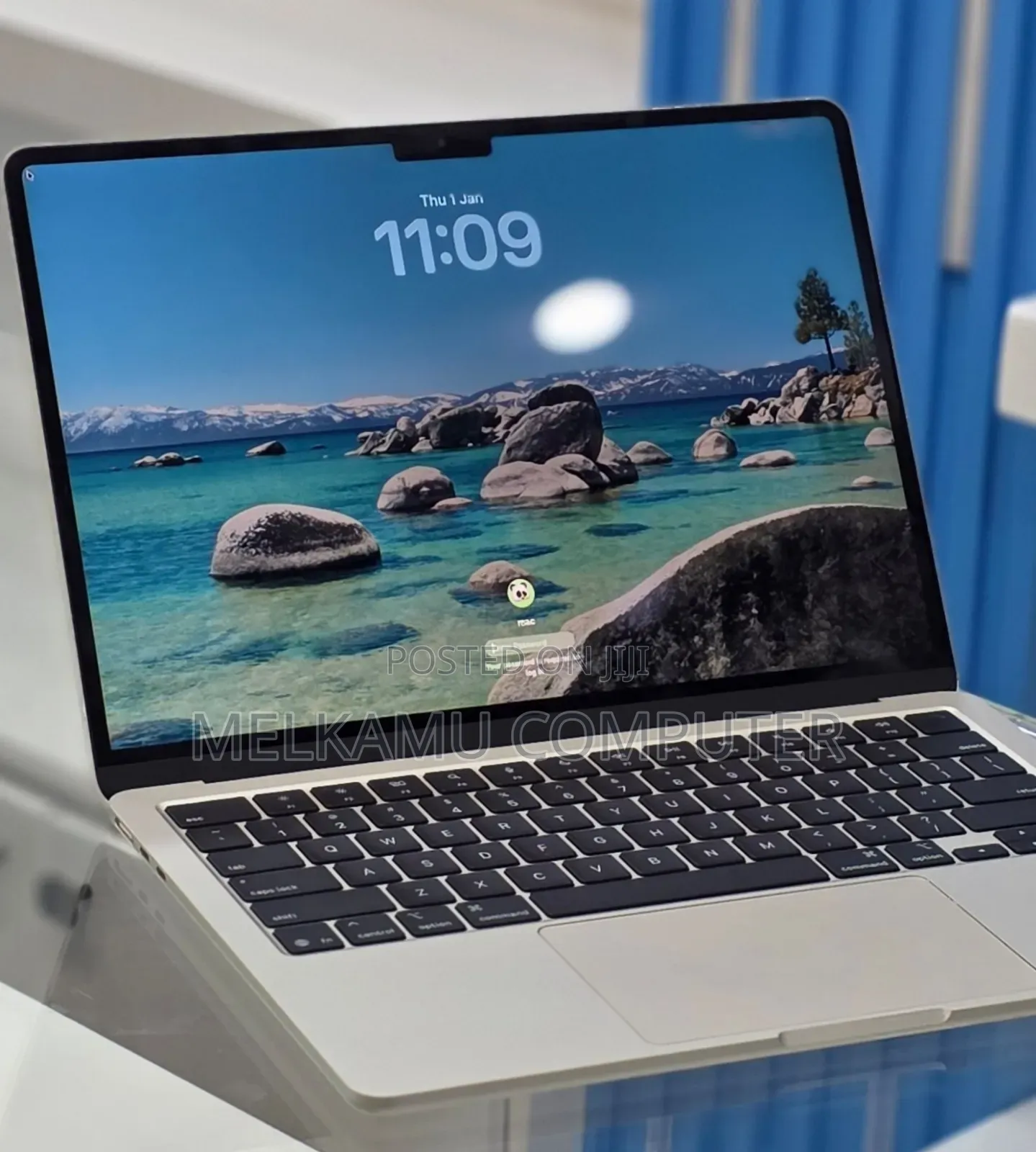 New Laptop Apple MacBook Air 2025 M4 16GB Apple M4 SSD 256GB