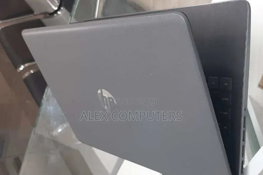 New Laptop HP EliteBook 840 8GB AMD Ryzen 3 HDD 1T