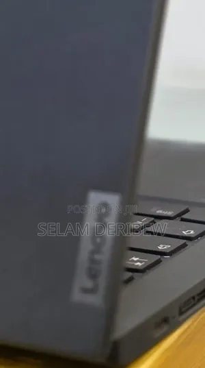 New Laptop Lenovo ThinkPad T14s Gen 2 16GB Intel Core i7 SSD 512GB
