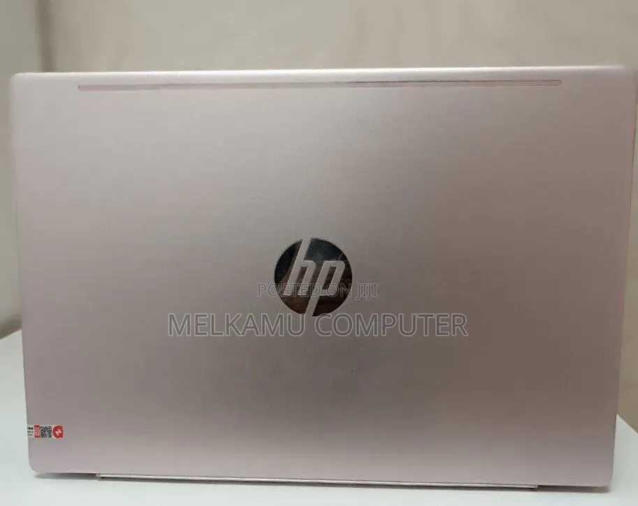 New Laptop HP Pavilion 14 8GB Intel Core i5 SSD 512GB