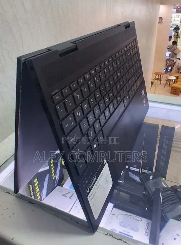 New Laptop HP Envy 15 12GB AMD Ryzen 7 SSD 512GB