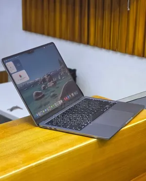 New Laptop Apple MacBook Air 2022 M2 8GB Apple M2 SSD 256GB