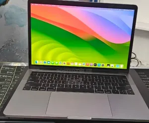 New Laptop Apple MacBook Pro 2022 M2 8GB Apple M2 SSD 512GB