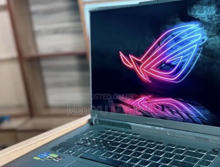 New Laptop Asus ROG Strix G15 16GB Intel Core i9 SSD 1T