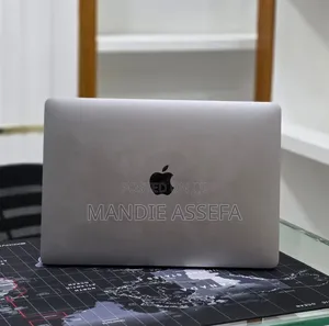 New Laptop Apple MacBook Pro 2017 16GB Intel Core i5 SSD 512GB
