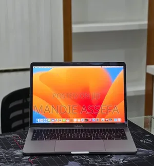 New Laptop Apple MacBook Pro 2017 16GB Intel Core i5 SSD 512GB