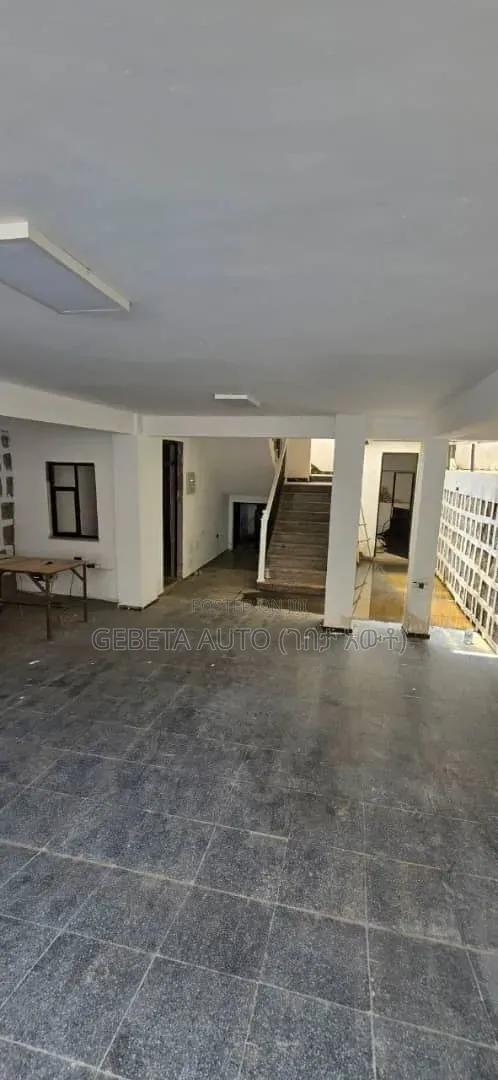 Furnished 6bdrm House in Semit 30 Metre, Yeka for sale