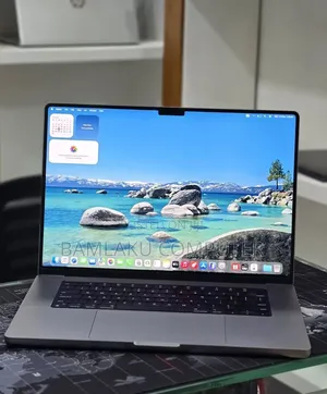 New Laptop Apple MacBook Pro 2022 M2 16GB Apple M2 SSD 512GB