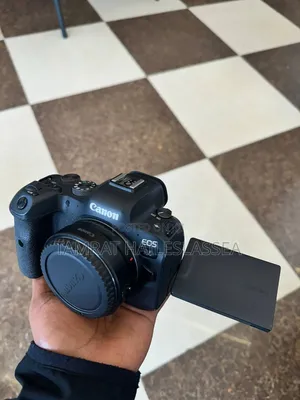 Canon R6 [ Brand New ]