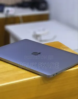New Laptop Apple MacBook Air 2020 M1 16GB Apple M1 SSD 256GB