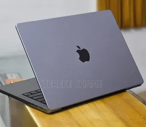 New Laptop Apple MacBook Pro 2021 M1 32GB Apple M1 Pro SSD 512GB
