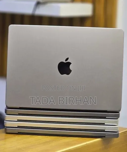 New Laptop Apple MacBook Pro 2021 M1 16GB Apple M2 Ultra SSD 512GB