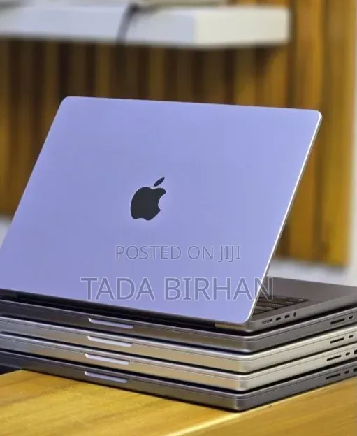 New Laptop Apple MacBook Pro 2021 M1 16GB Apple M2 Ultra SSD 512GB