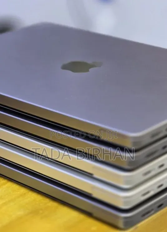 New Laptop Apple MacBook Pro 2021 M1 16GB Apple M2 Ultra SSD 512GB