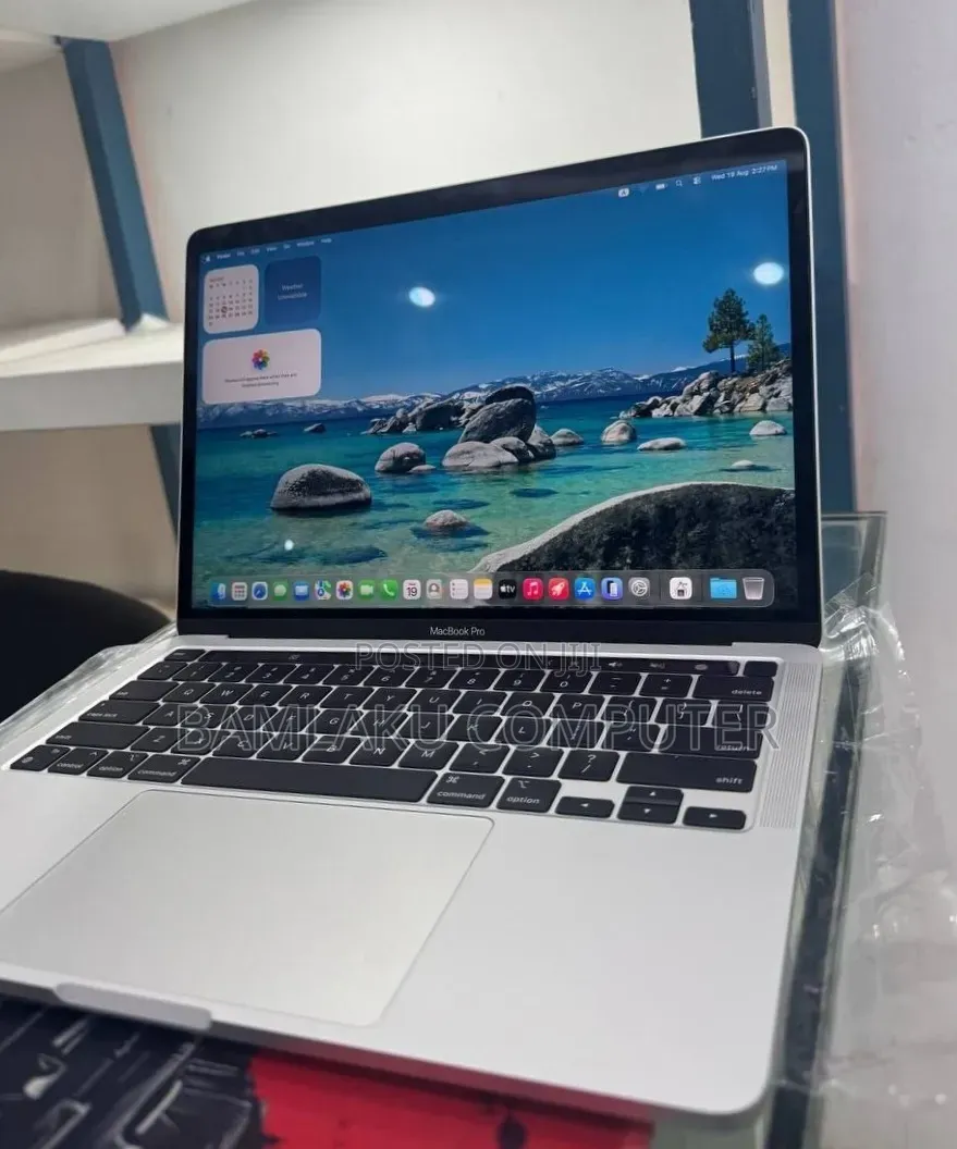 New Laptop Apple MacBook Pro 2020 M1 16GB Apple M1 Pro SSD 1T