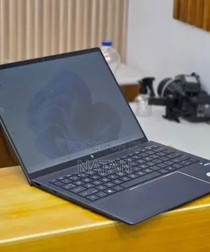 New Laptop HP Dragonfly G3 16GB Intel Core i7 SSD 512GB