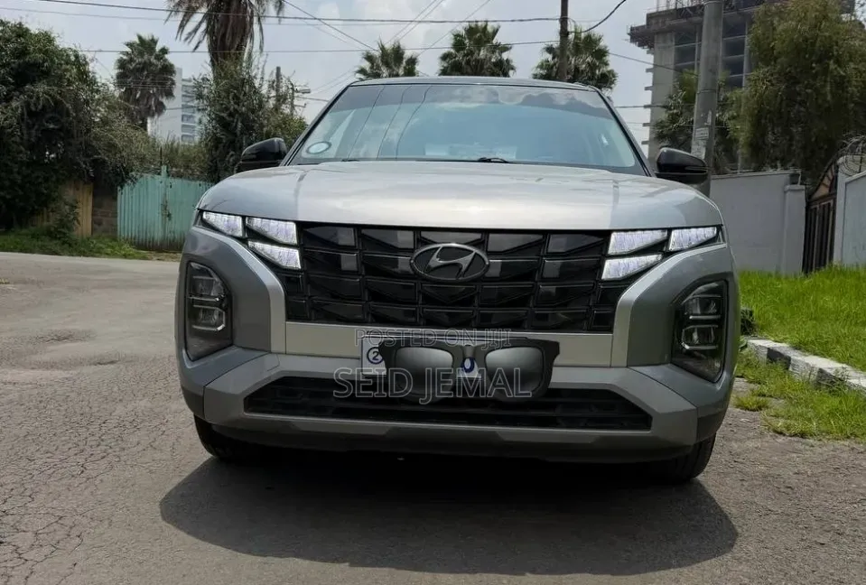 Hyundai Creta 2023 Silver