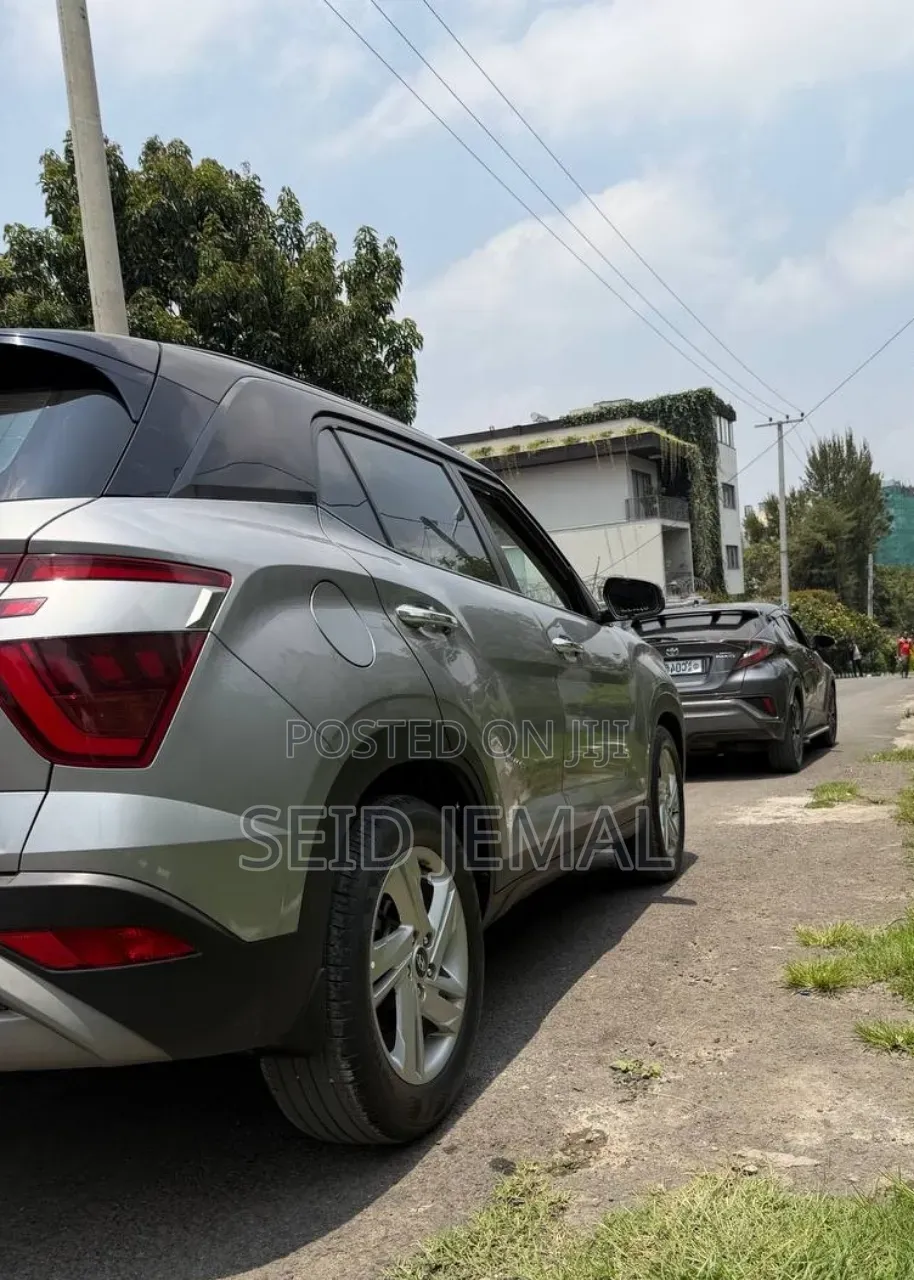 Hyundai Creta 2023 Silver