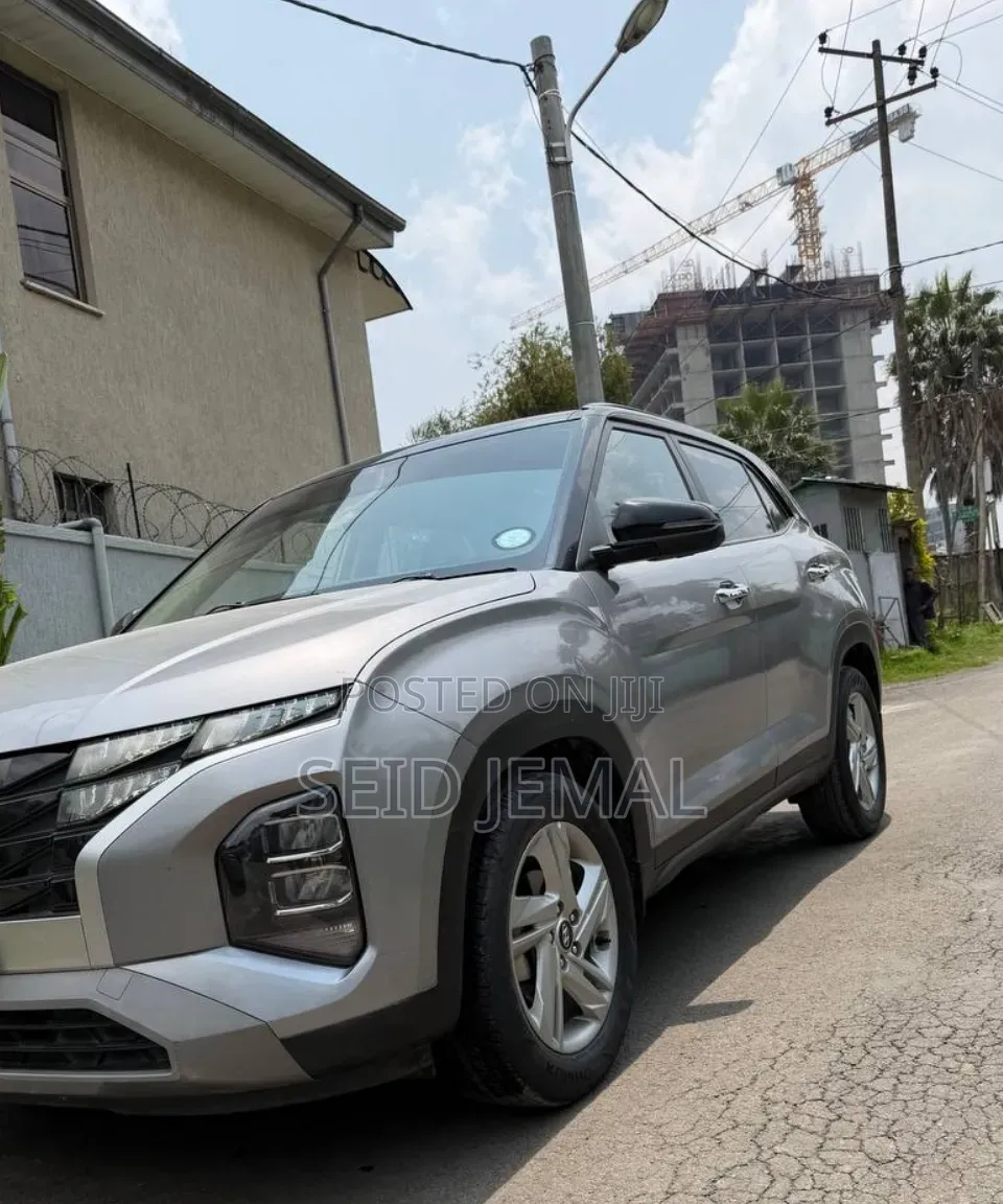 Hyundai Creta 2023 Silver