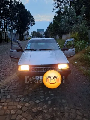 Toyota Corolla 1985 Silver