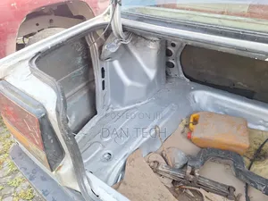 Toyota Corolla 1985 Silver