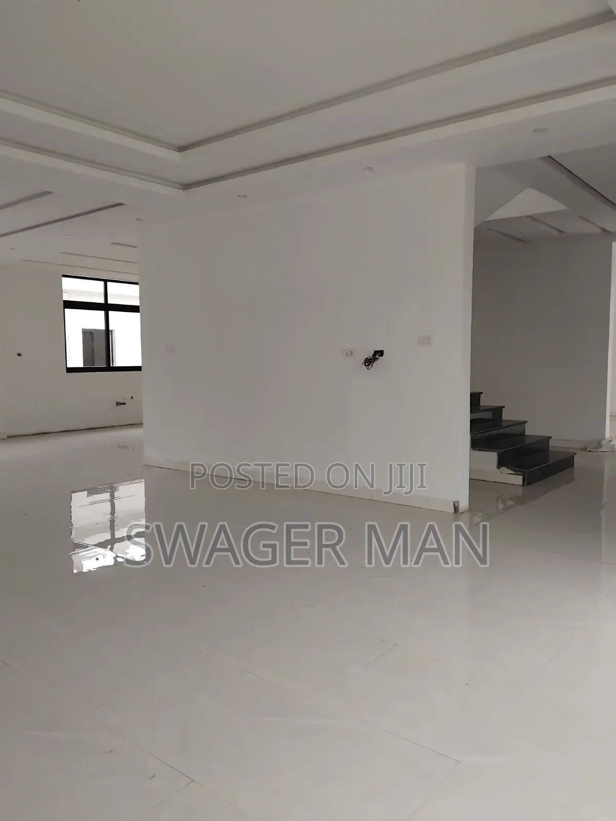 Furnished 5bdrm Townhouse/Terrace