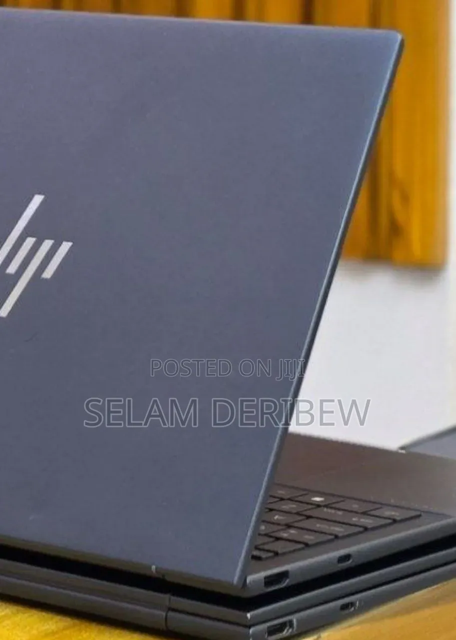 New Laptop HP Dragonfly G3 16GB Intel Core i7 SSD 512GB