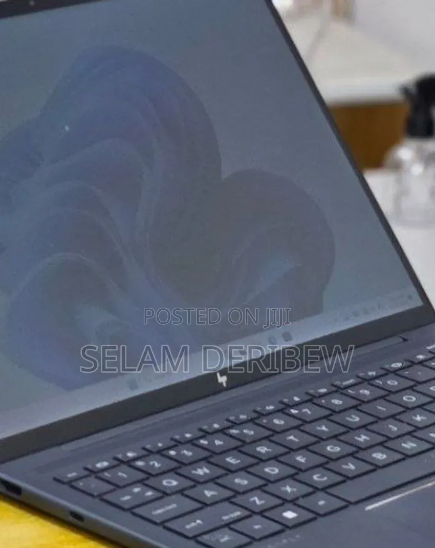 New Laptop HP Dragonfly G3 16GB Intel Core i7 SSD 512GB
