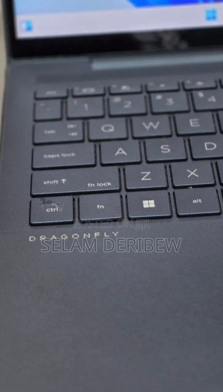 New Laptop HP Dragonfly G3 16GB Intel Core i7 SSD 512GB