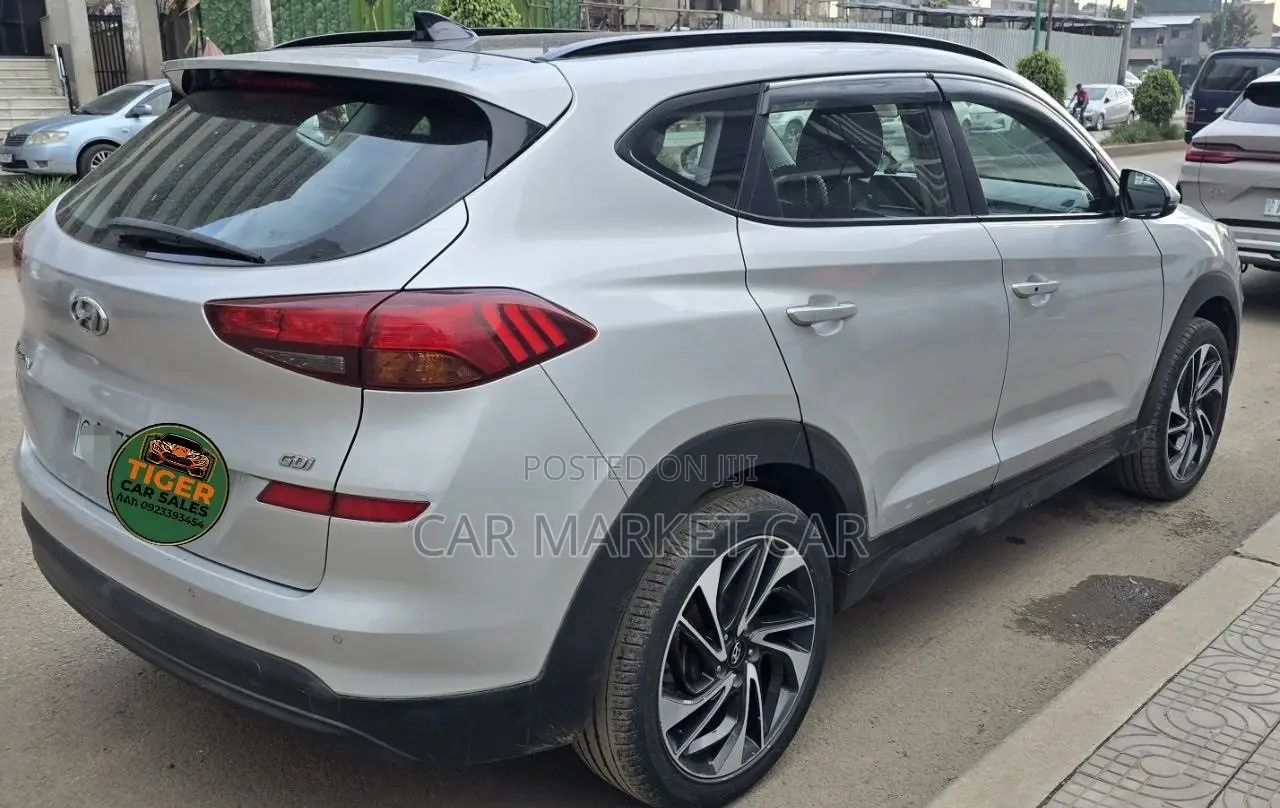Hyundai Tucson Sport AWD 2020 Silver