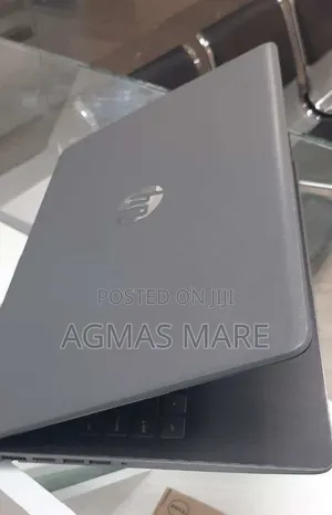 New Laptop HP 8GB AMD Ryzen 3 SSD 1T