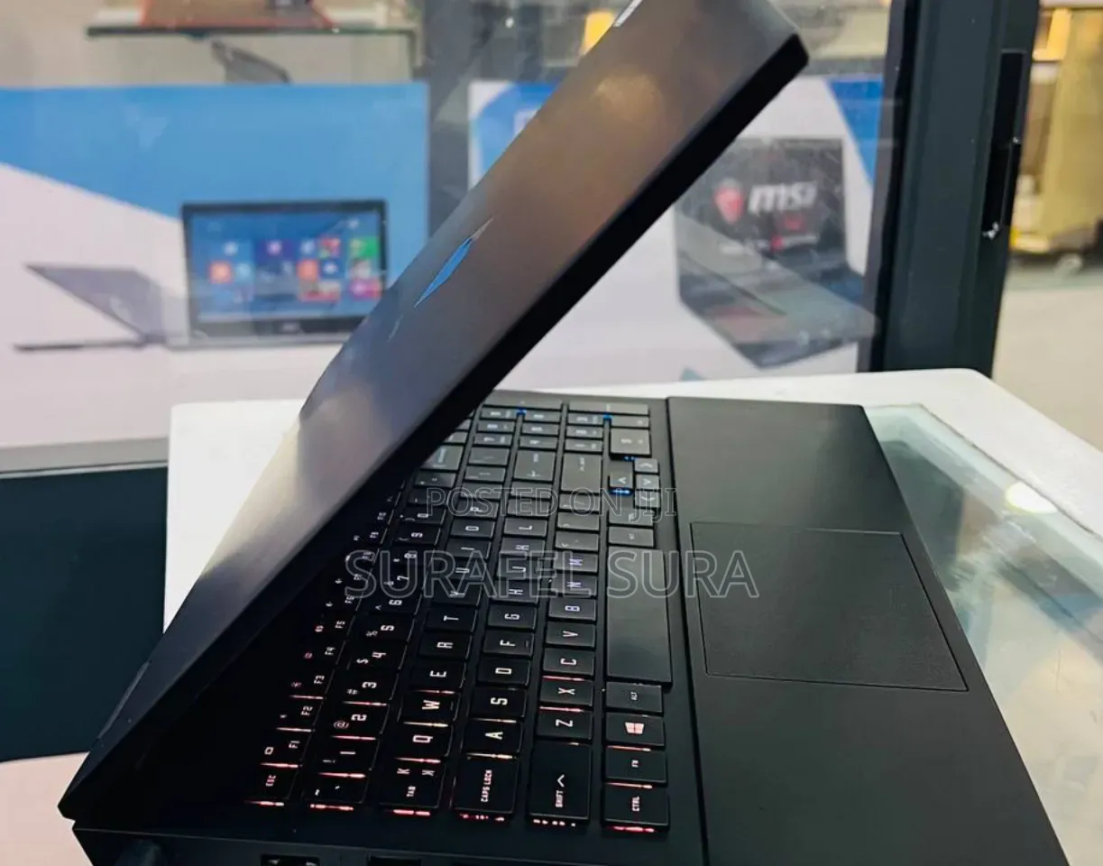 New Laptop HP Omen 15 16GB Intel Core i7 SSD 512GB