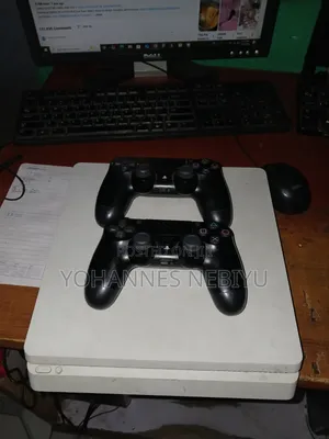 Playstation 4 Slim