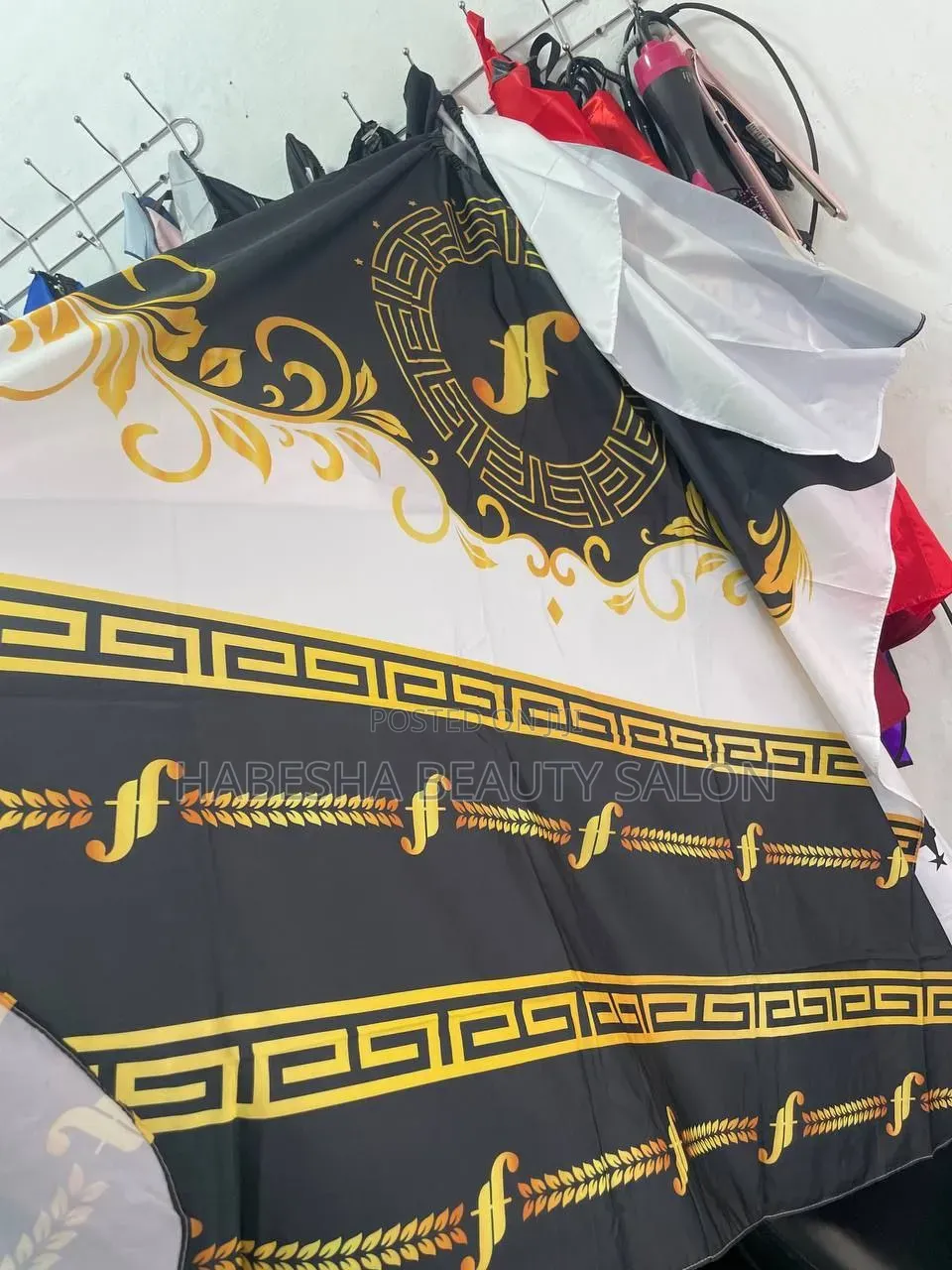 የፀጉር ቤት የከስተመር ጋውኖች (Barber Gown)