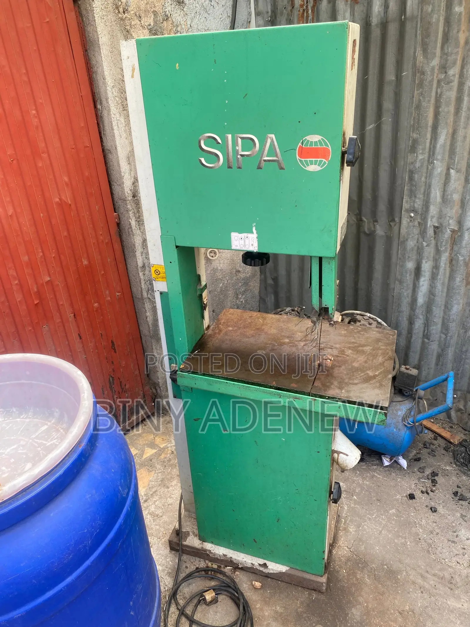 SIPA Industrial Vertical Bandsaw