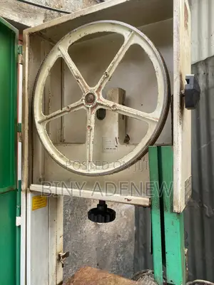 SIPA Industrial Vertical Bandsaw