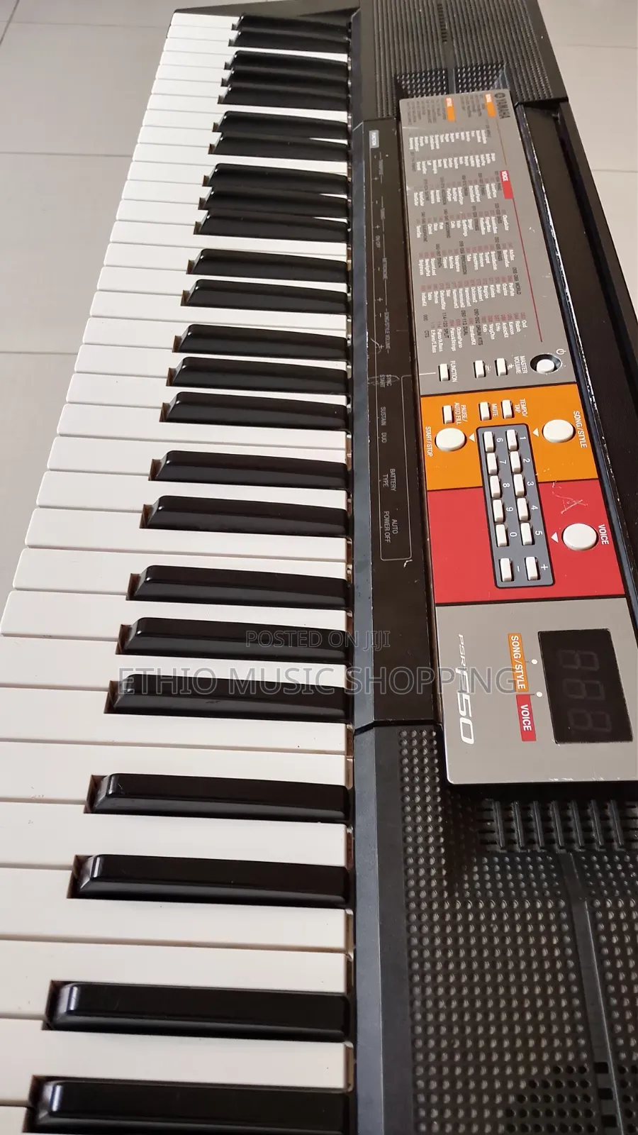 Yamaha F50 Piano