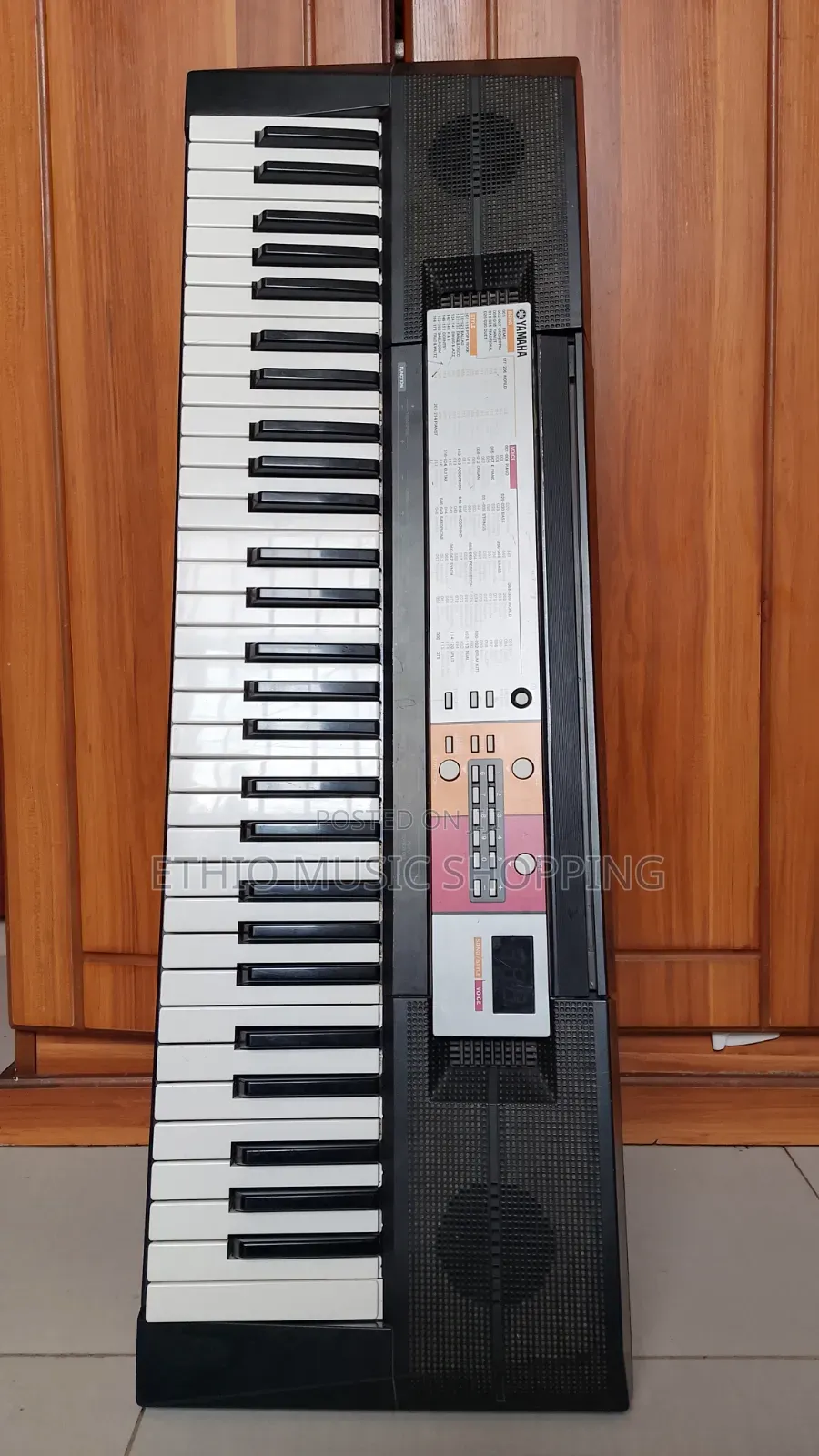 Yamaha F50 Piano