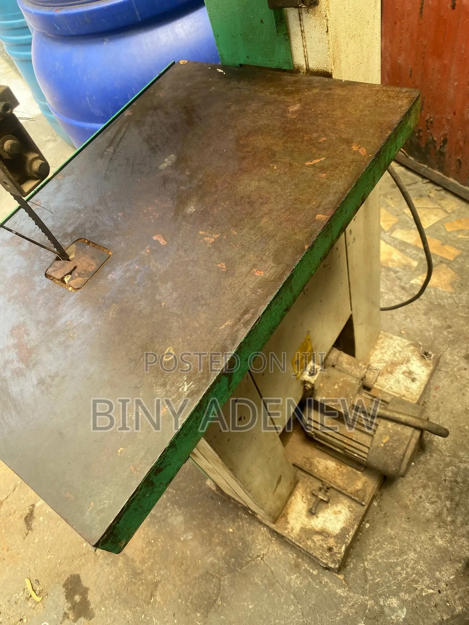 SIPA Industrial Vertical Bandsaw