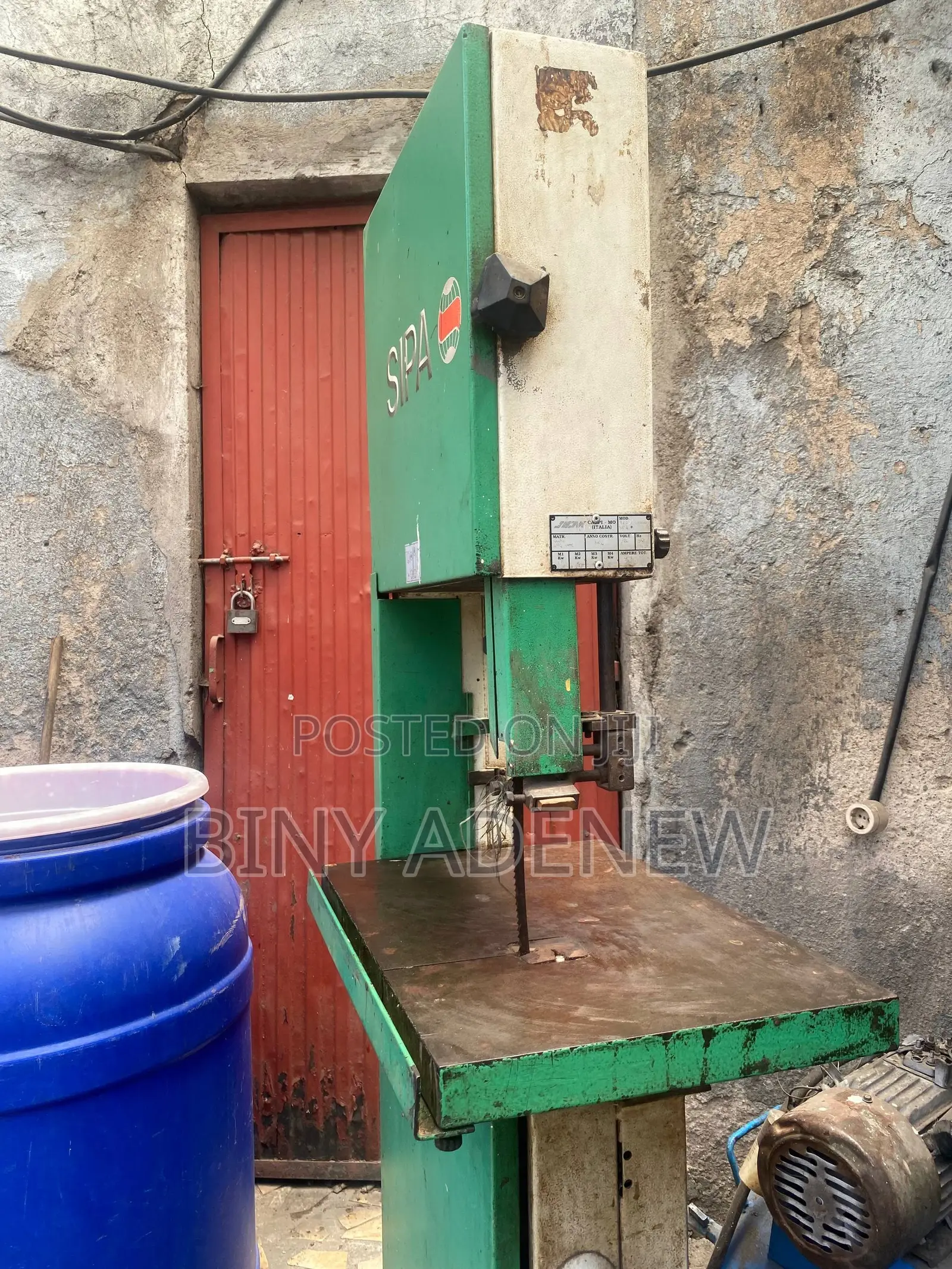 SIPA Industrial Vertical Bandsaw