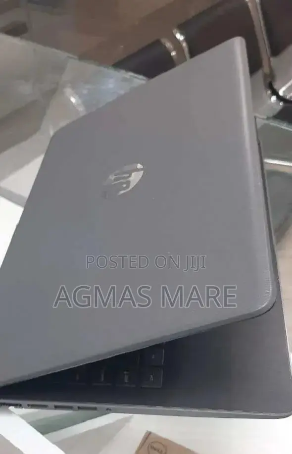 New Laptop HP 8GB AMD Ryzen 3 SSD 1T
