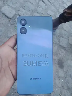New Samsung Galaxy A06 64 GB Blue