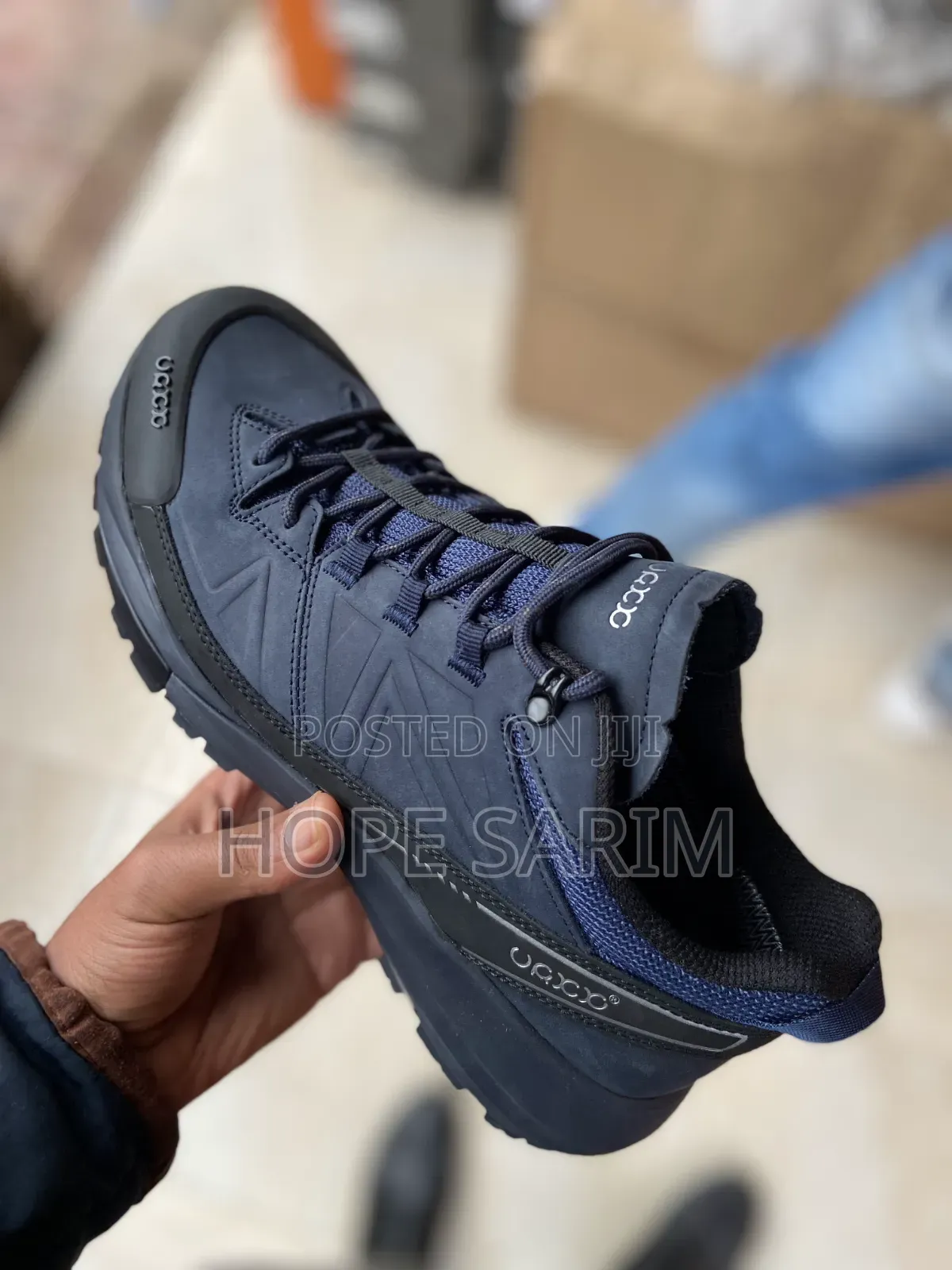 UAXX Active Trail Runners