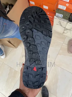UAXX Active Trail Runners