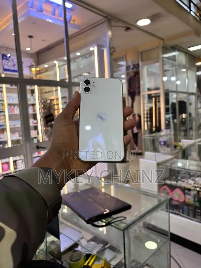 Apple iPhone 11 128 GB White